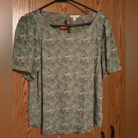 Lucky Brand boho top light green floral flutter sleeve w/back cutout lg women’s - Picture 1 of 5